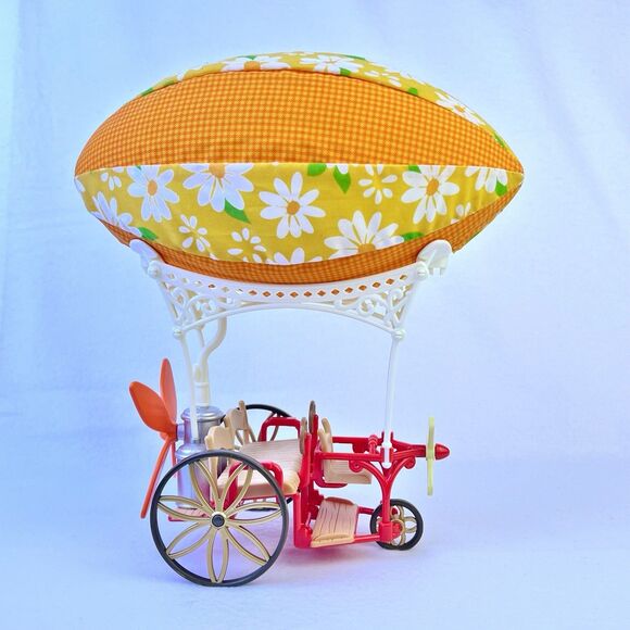 Calico Critters Sylvanian Family  Sky Ride Hot Air Balloon Car - Picture 2 of 12